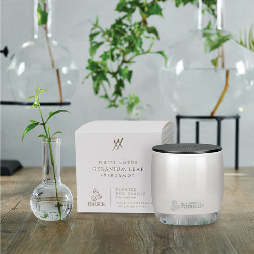 Scented Soy Candle 35hrs - White Lotus, Geranium Leaf & Bergamot